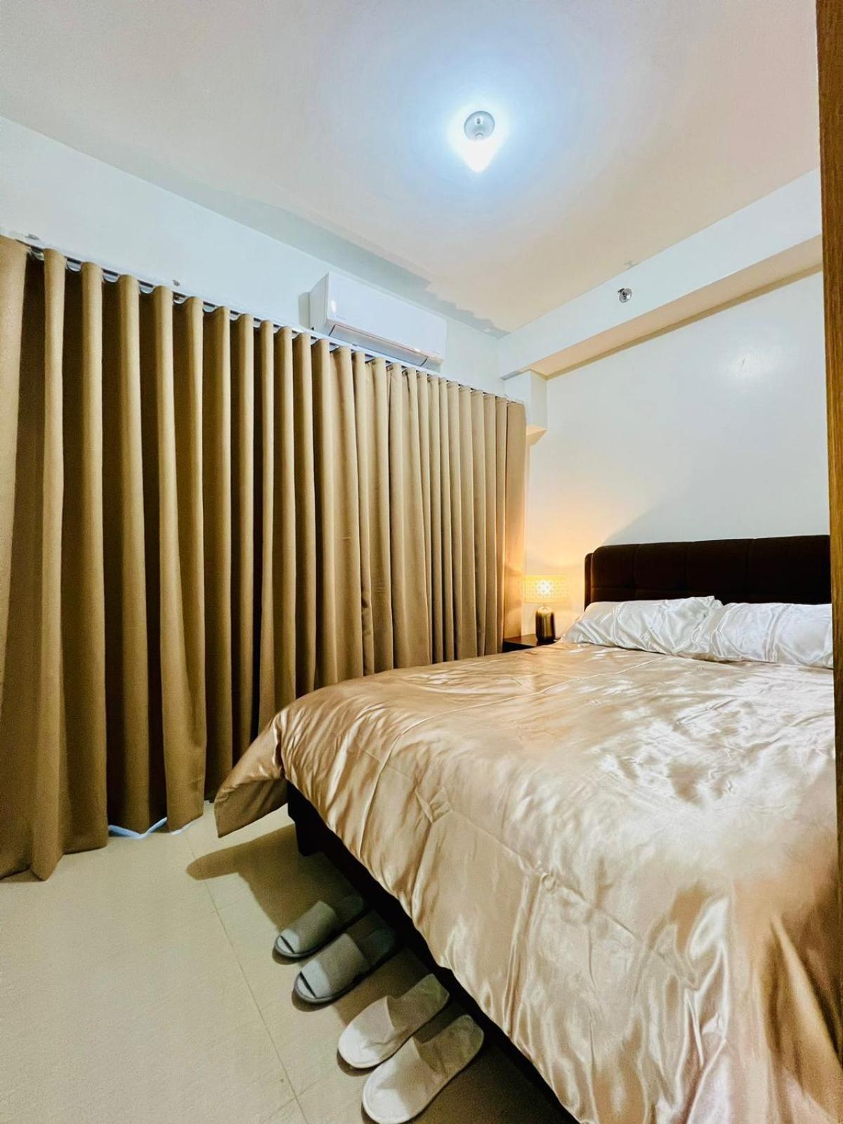 Shore 2 Residences Tower 2 Pasay Esterno foto